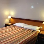 Hotel Les Troenes 2*