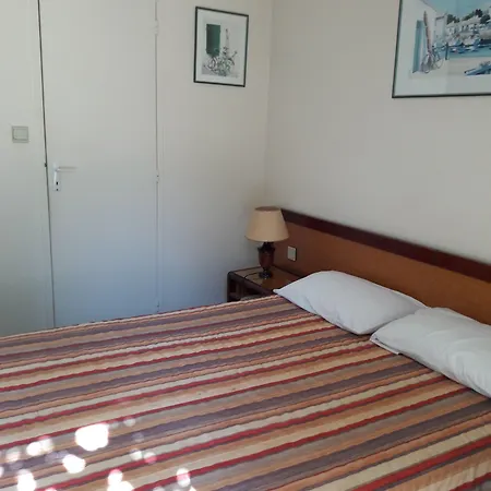 Les Troenes 2* Montpellier