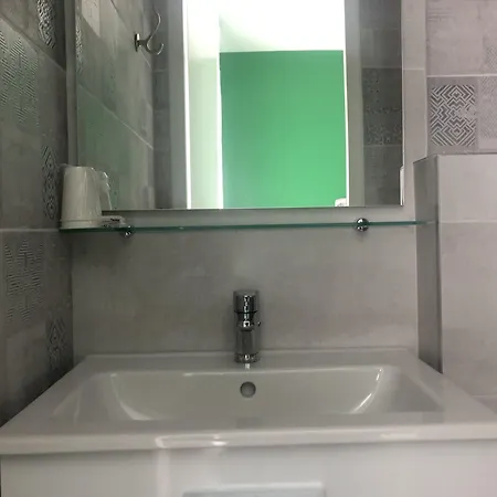 Les Troenes Otel Montpellier