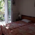 Hotel Les Troenes Montpellier