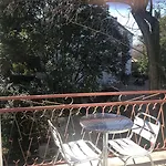 Les Troenes 2* Montpellier
