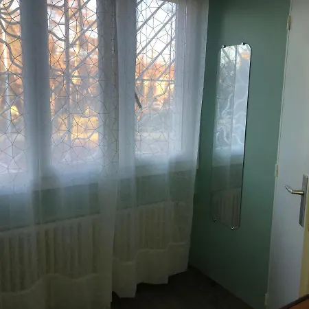 Les Troenes Hotell 2*