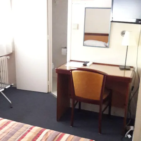 Hotel Les Troenes 2*