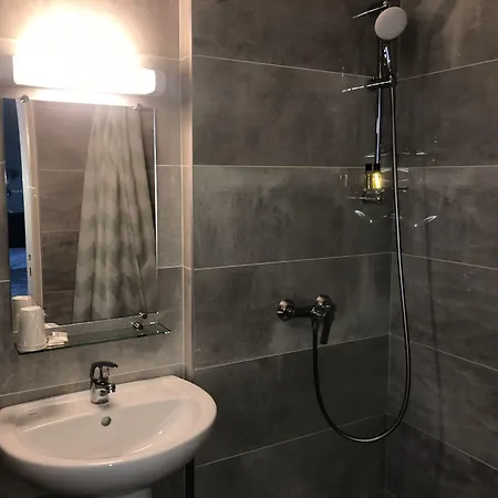 Les Troenes 2* Montpellier